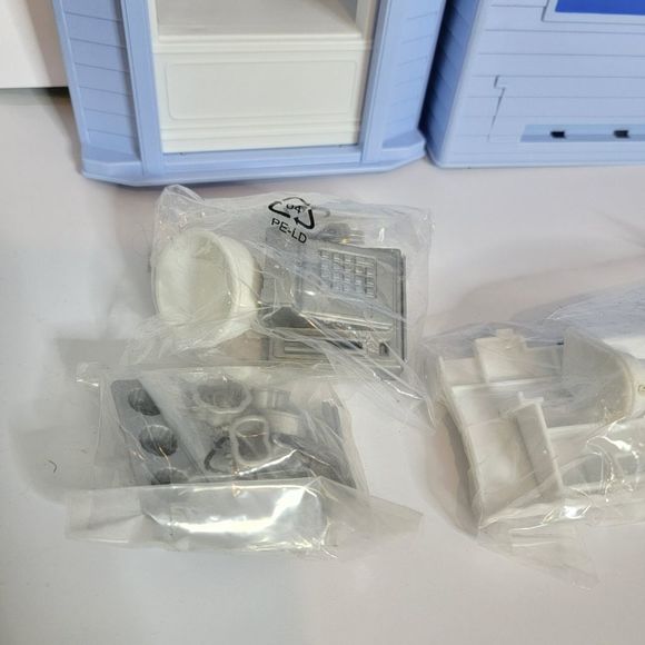 2000 Barbie Bake Shop & Cafe Set Not Complete - Picture 3 of 12